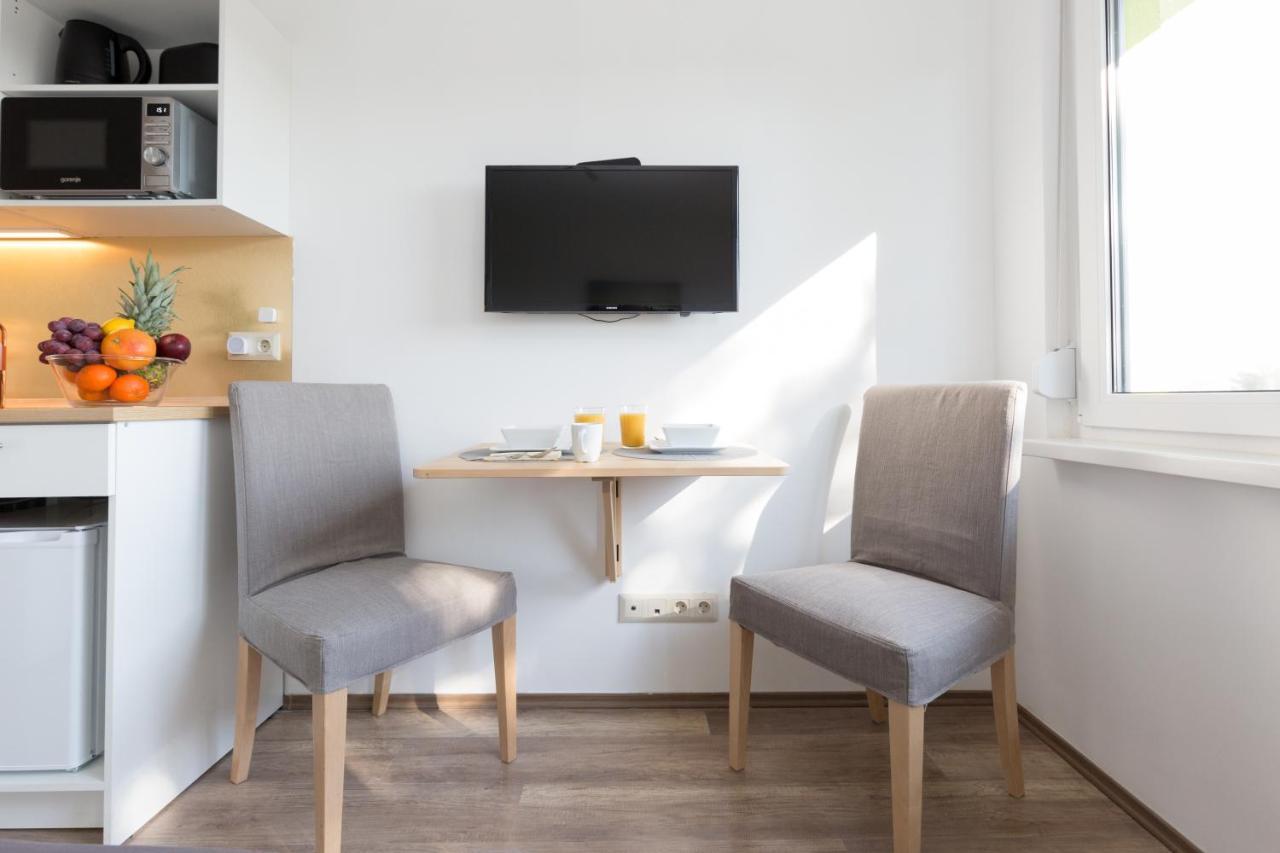 Aparthotel Pauzo Balaton à Balatonföldvár Extérieur photo