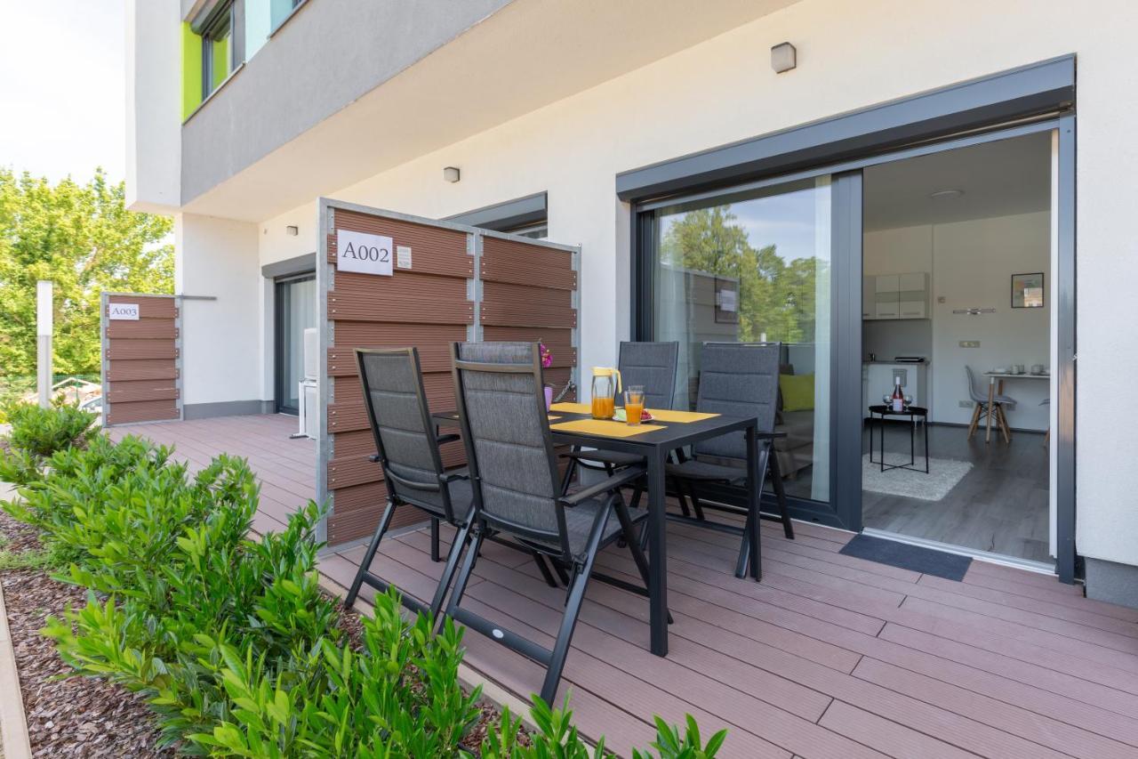 Aparthotel Pauzo Balaton à Balatonföldvár Extérieur photo