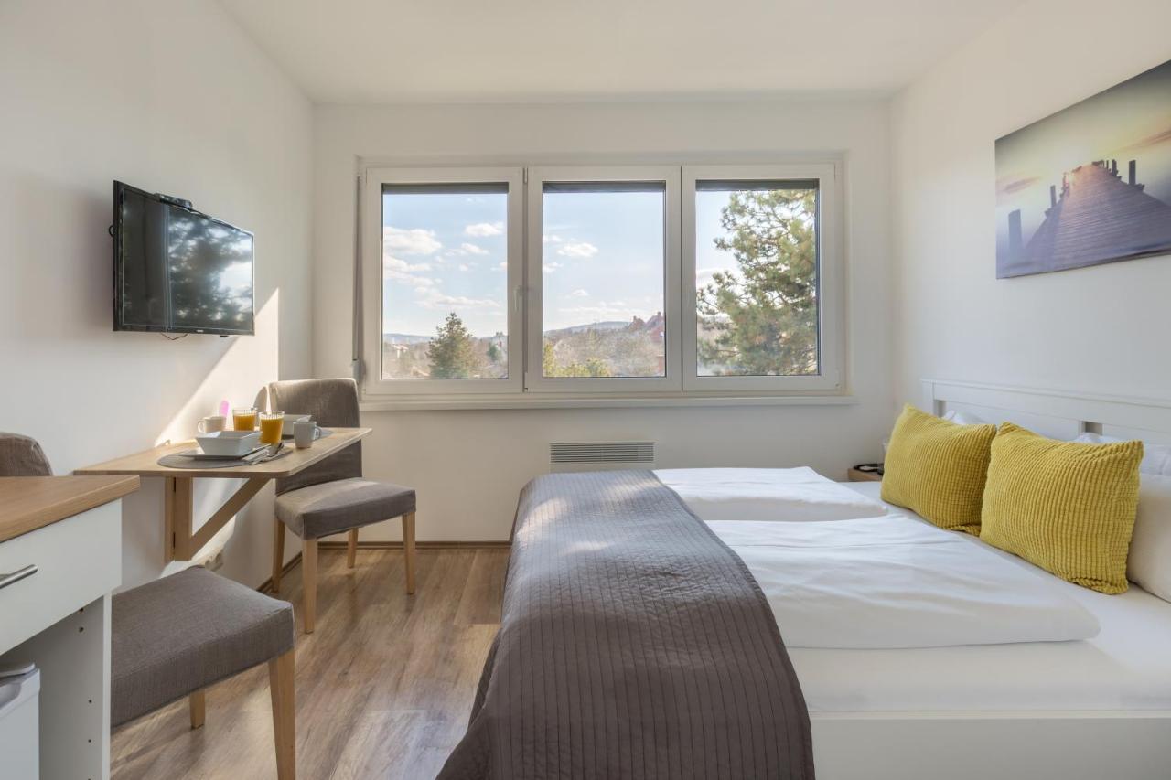 Aparthotel Pauzo Balaton à Balatonföldvár Extérieur photo