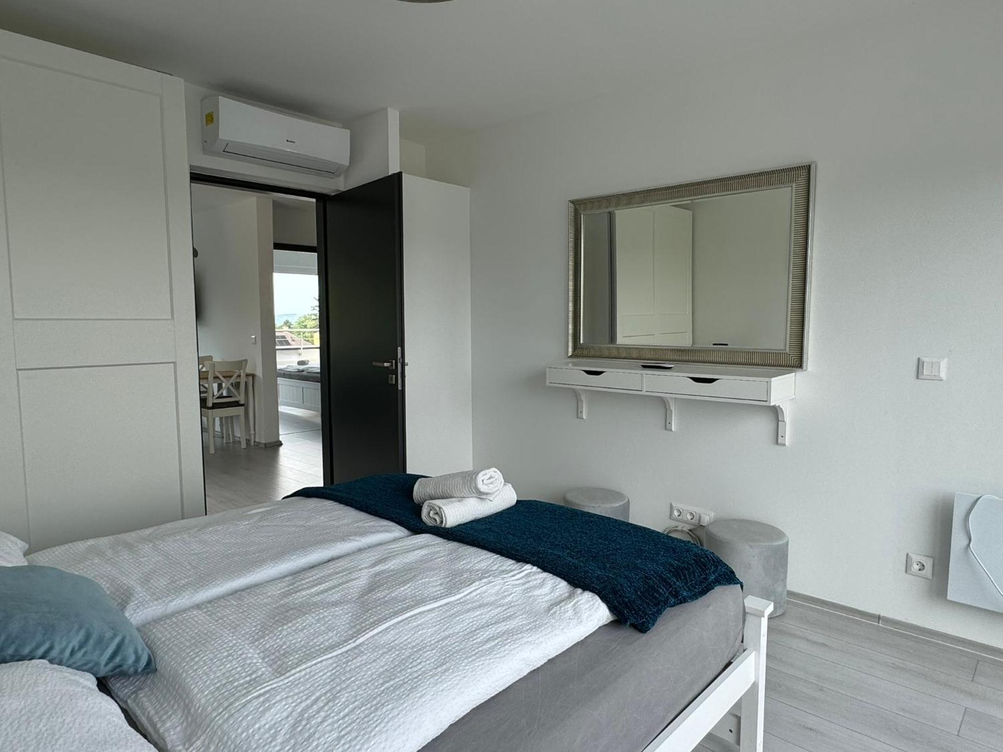 Aparthotel Pauzo Balaton à Balatonföldvár Extérieur photo
