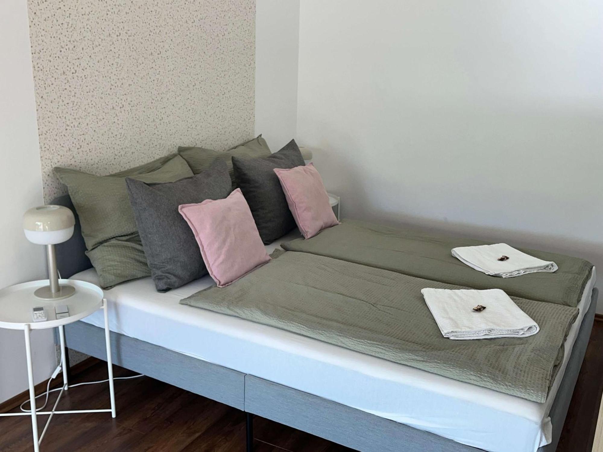 Aparthotel Pauzo Balaton à Balatonföldvár Extérieur photo